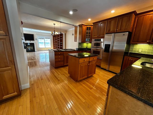14 Dansereau 14, Middleton, MA 01949
