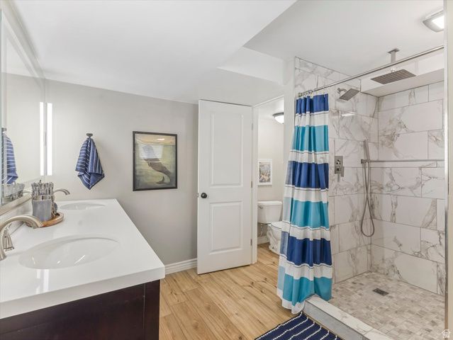 1005 E VIOLET DR, Sandy, UT 84094