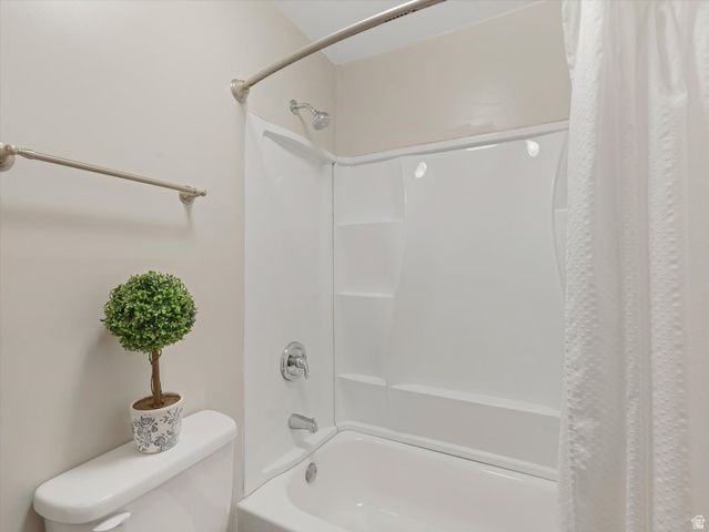 1005 E VIOLET DR, Sandy, UT 84094