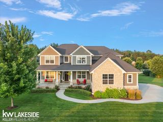 948 Watersmeet Drive, Oxford, MI 48371
