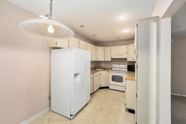 1135 PINE RIDGE CIRCLE W A2, Tarpon Springs, FL 34688