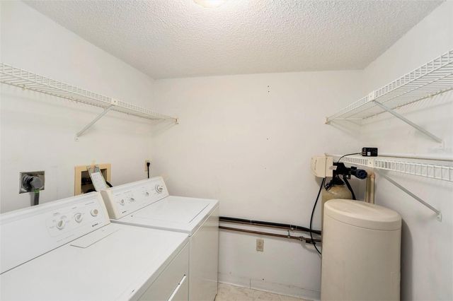 1135 PINE RIDGE CIRCLE W A2, Tarpon Springs, FL 34688