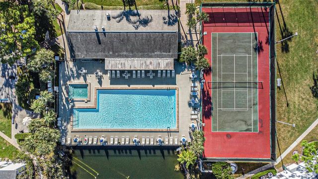 1135 PINE RIDGE CIRCLE W A2, Tarpon Springs, FL 34688