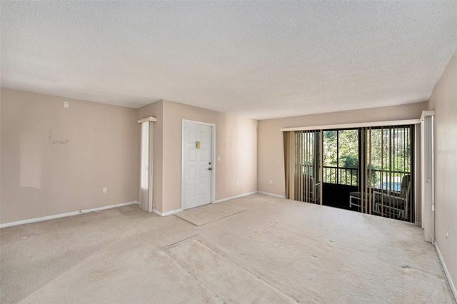 1135 PINE RIDGE CIRCLE W A2, Tarpon Springs, FL 34688