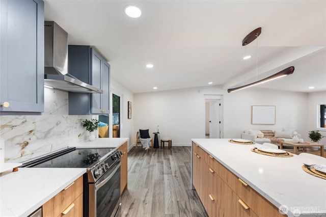 5206 81st Avenue SW, Olympia, WA 98512