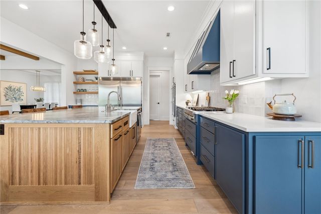 219 W Lawson Street, Fayetteville, AR 72703