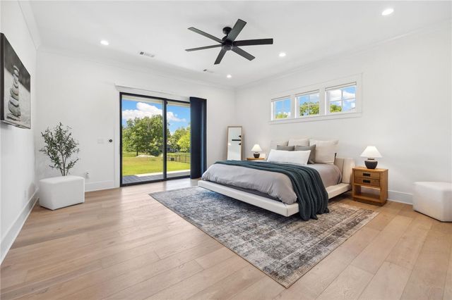 219 W Lawson Street, Fayetteville, AR 72703