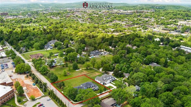 219 W Lawson Street, Fayetteville, AR 72703