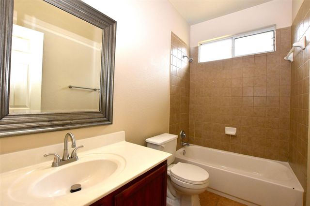 427 Tranquility MTN, Buda, TX 78610