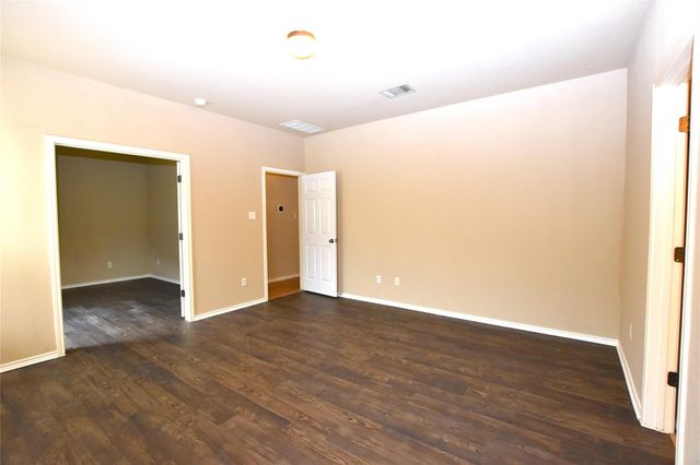 427 Tranquility MTN, Buda, TX 78610