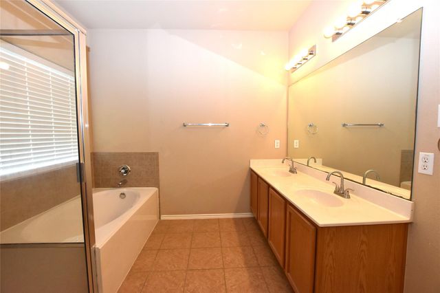 427 Tranquility MTN, Buda, TX 78610