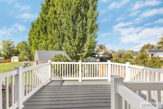 554 N Park Avenue, Shelley, ID 83274