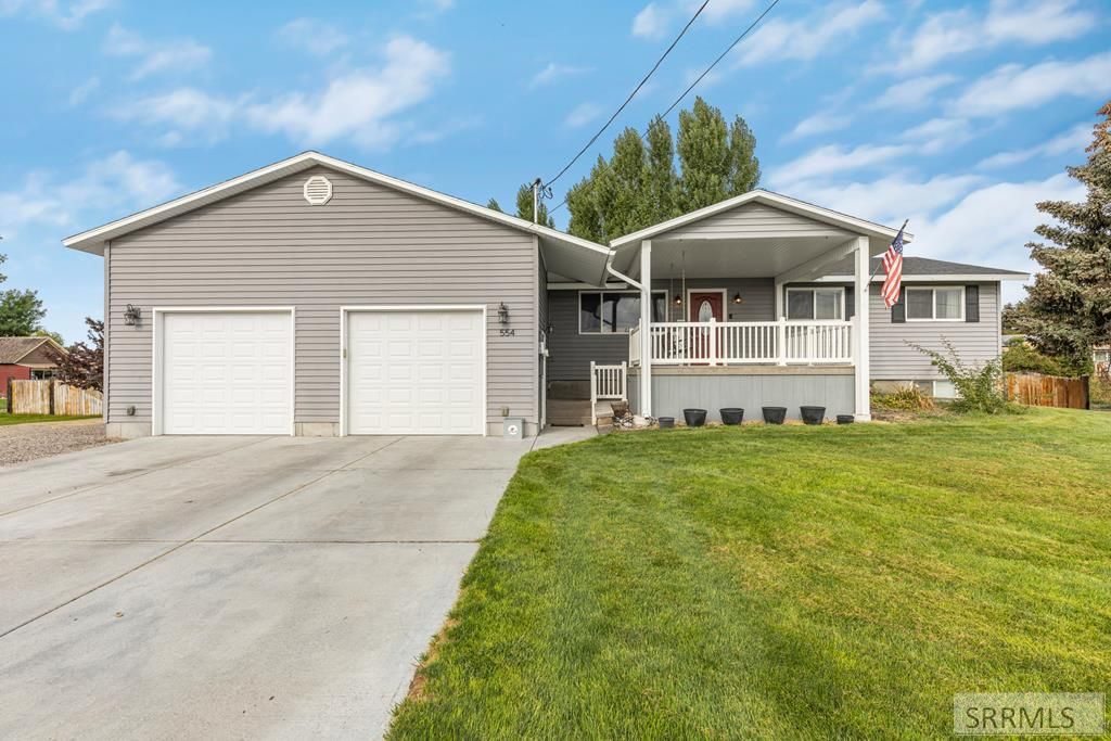 554 N Park Avenue, Shelley, ID 83274