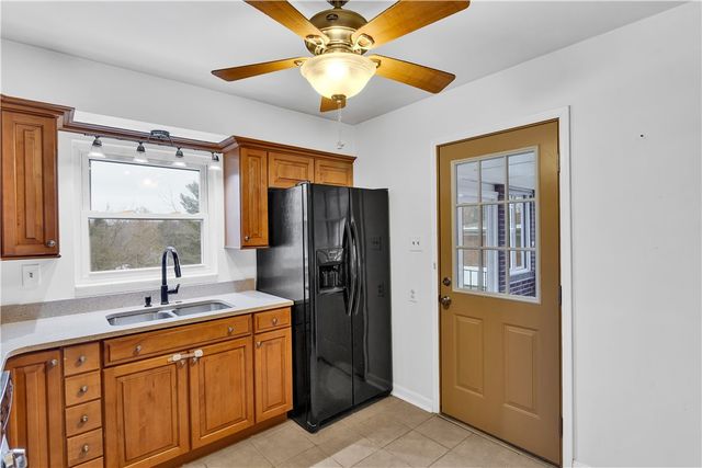 1491 Wood Ave, Shaler, PA 15116