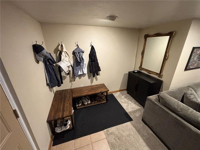 1491 Wood Ave, Shaler, PA 15116