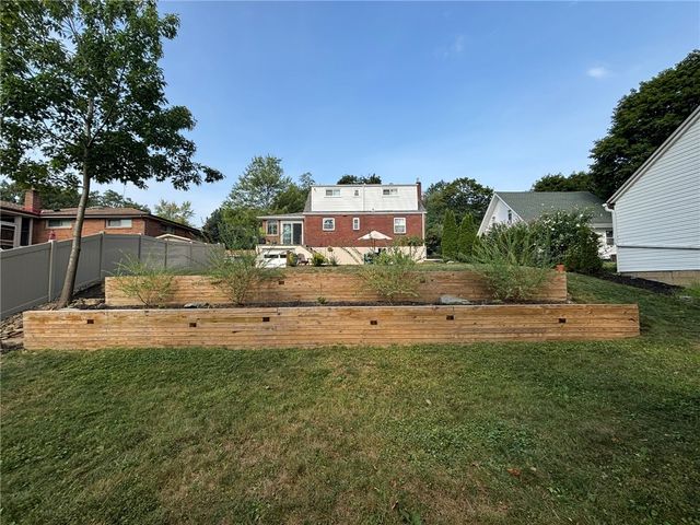 1491 Wood Ave, Shaler, PA 15116