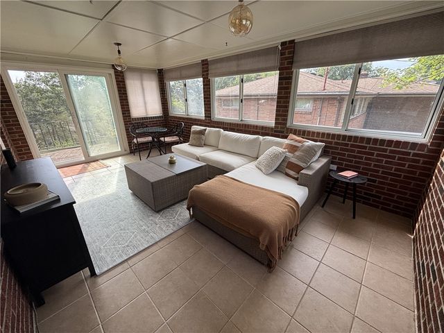 1491 Wood Ave, Shaler, PA 15116