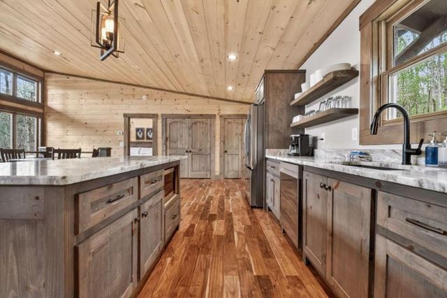 171 Cohutta Overlook Lane, Blue Ridge, GA 30513