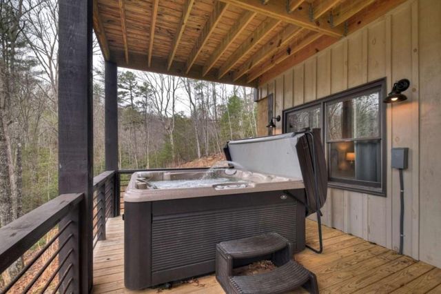 171 Cohutta Overlook Lane, Blue Ridge, GA 30513