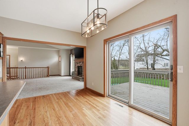 2368 Stonehaven DRIVE, Sun Prairie, WI 53590