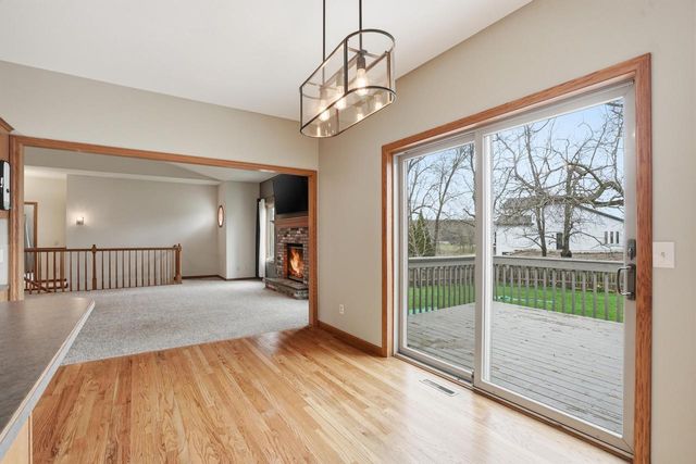 2368 Stonehaven DRIVE, Sun Prairie, WI 53590