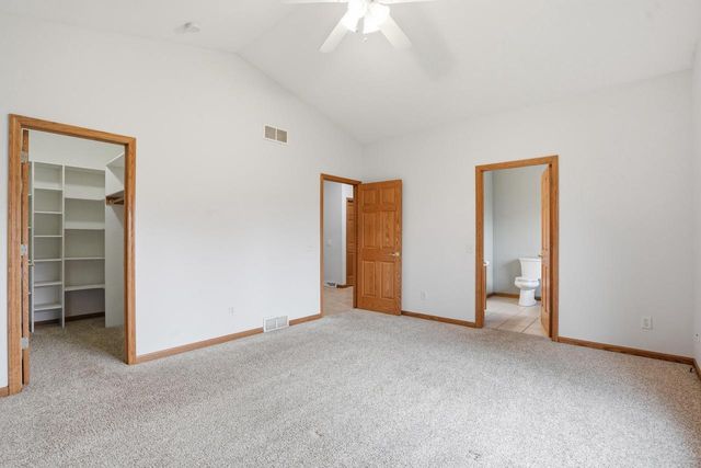 2368 Stonehaven DRIVE, Sun Prairie, WI 53590