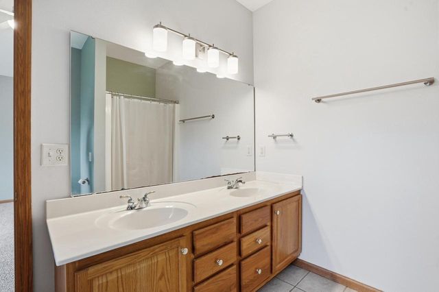 2368 Stonehaven DRIVE, Sun Prairie, WI 53590