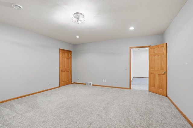 2368 Stonehaven DRIVE, Sun Prairie, WI 53590