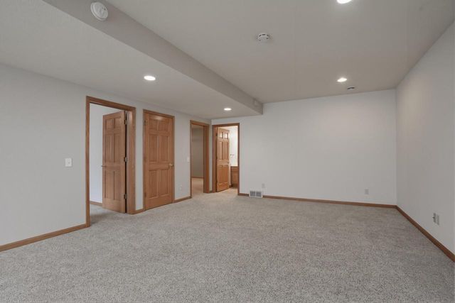 2368 Stonehaven DRIVE, Sun Prairie, WI 53590