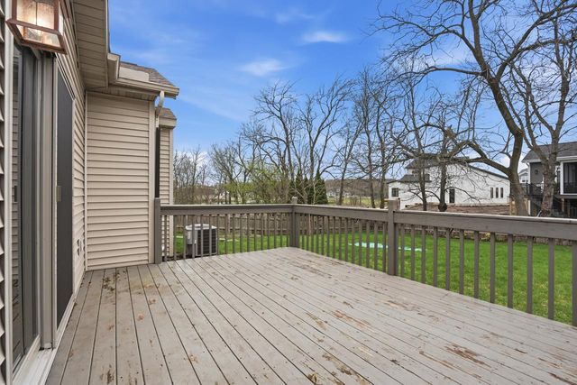 2368 Stonehaven DRIVE, Sun Prairie, WI 53590