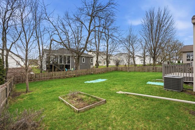 2368 Stonehaven DRIVE, Sun Prairie, WI 53590