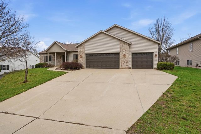 2368 Stonehaven DRIVE, Sun Prairie, WI 53590