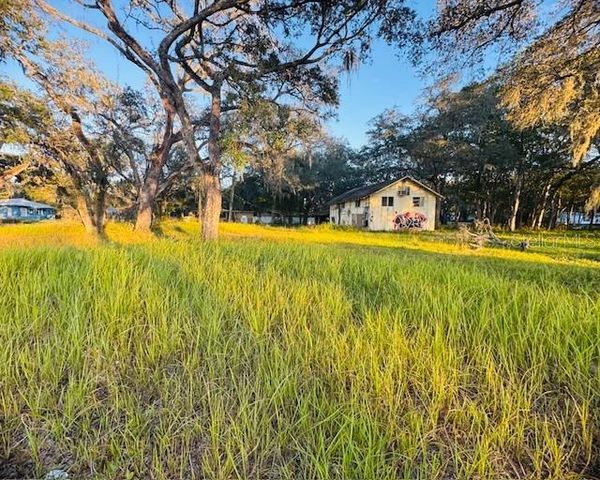 17476 NICHOLAS AVENUE, Brooksville, FL 34604