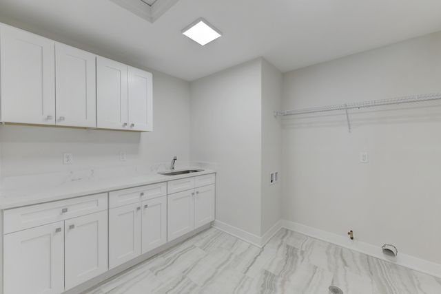 10221 Allison Road, Munster, IN 46321