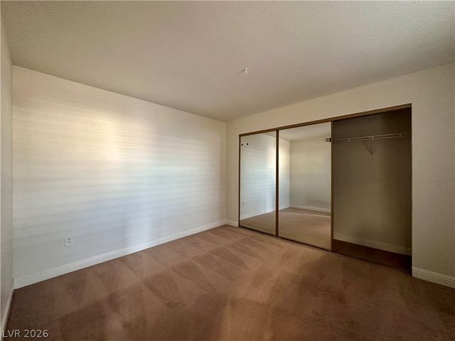 5055 West Hacienda Avenue 2104, Las Vegas, NV 89118