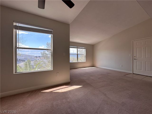 5055 West Hacienda Avenue 2104, Las Vegas, NV 89118