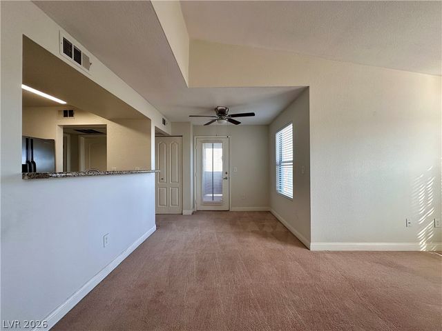 5055 West Hacienda Avenue 2104, Las Vegas, NV 89118