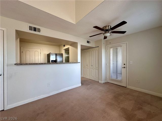 5055 West Hacienda Avenue 2104, Las Vegas, NV 89118