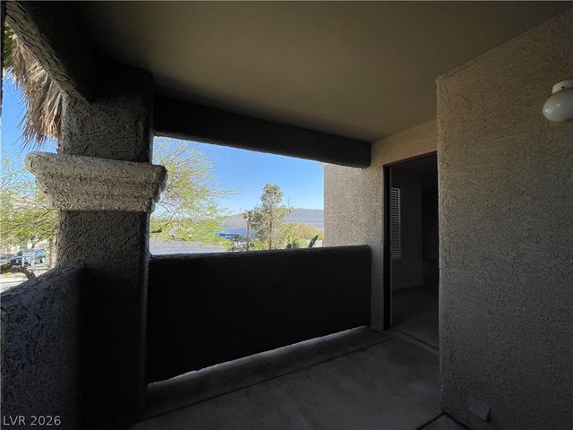 5055 West Hacienda Avenue 2104, Las Vegas, NV 89118