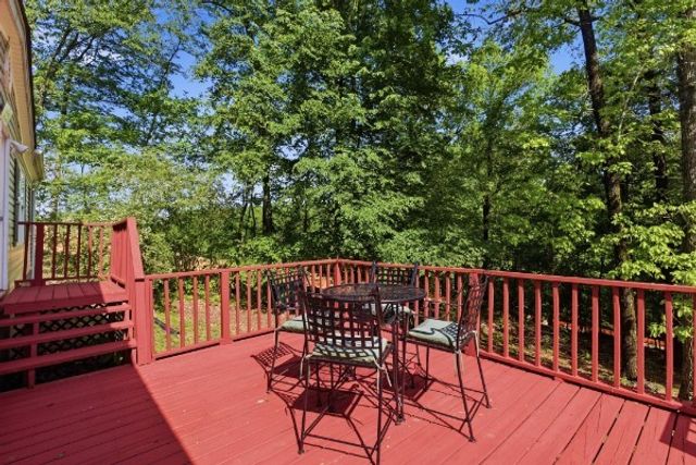 230 E Piney Rd, Dickson, TN 37055