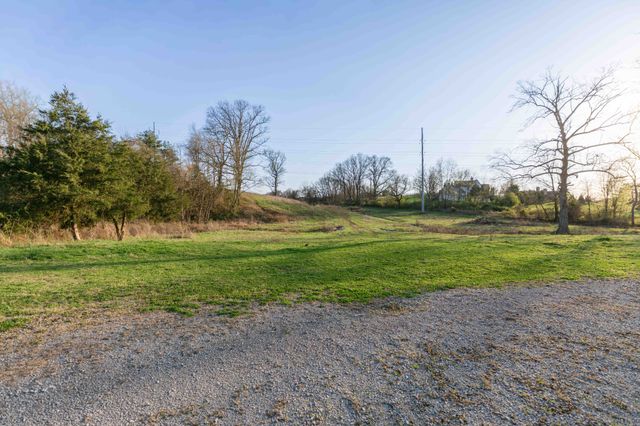 4891 Murfreesboro Rd, Arrington, TN 37014