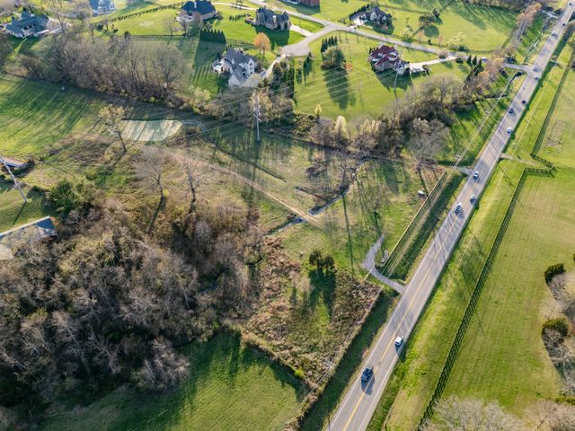 4891 Murfreesboro Rd, Arrington, TN 37014