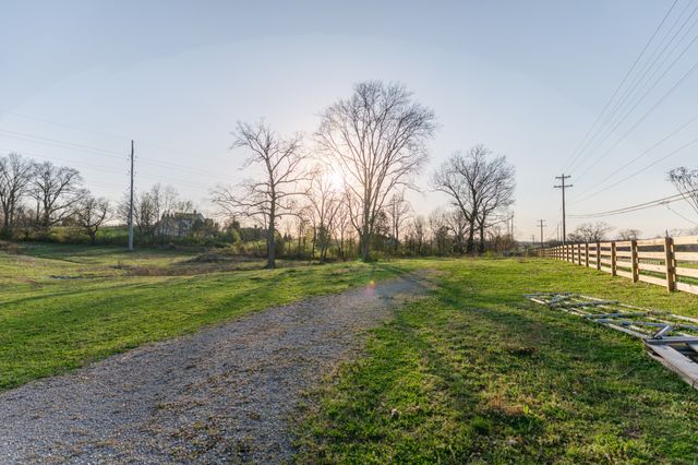 4891 Murfreesboro Rd, Arrington, TN 37014