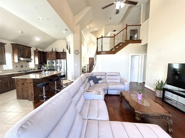 6940 Seascape Drive, Grand Prairie, TX 75054