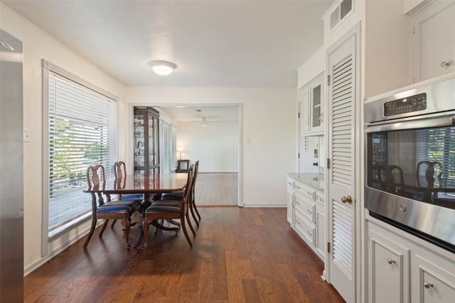 814 S Bois D Arc Street, Forney, TX 75126