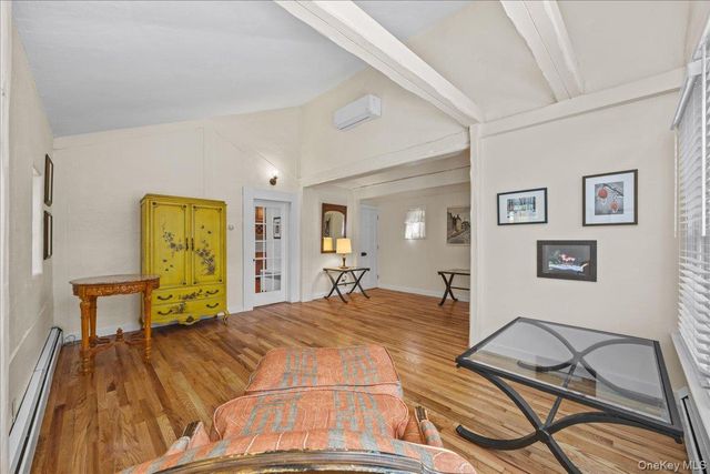 85 West Street, Warwick, NY 10990