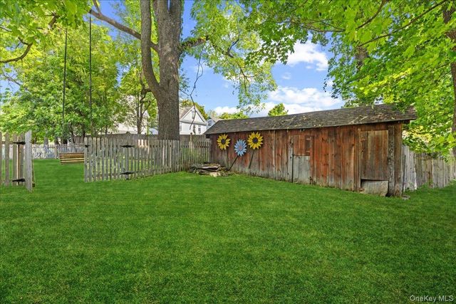 85 West Street, Warwick, NY 10990