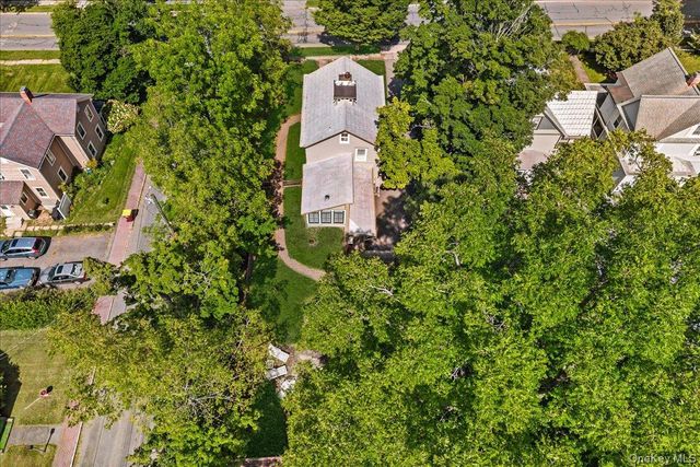 85 West Street, Warwick, NY 10990