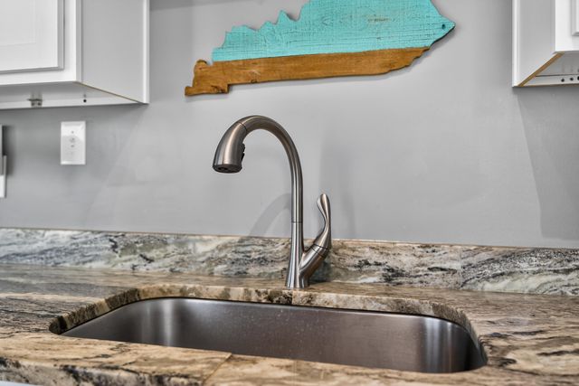 228 Castlewood Drive, Lexington, KY 40505