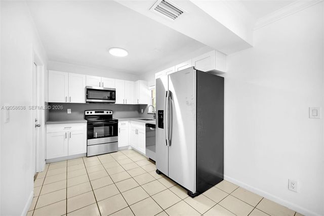 304 SW 77th Avenue, North Lauderdale, FL 33068